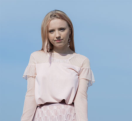 stories-slider-img-1