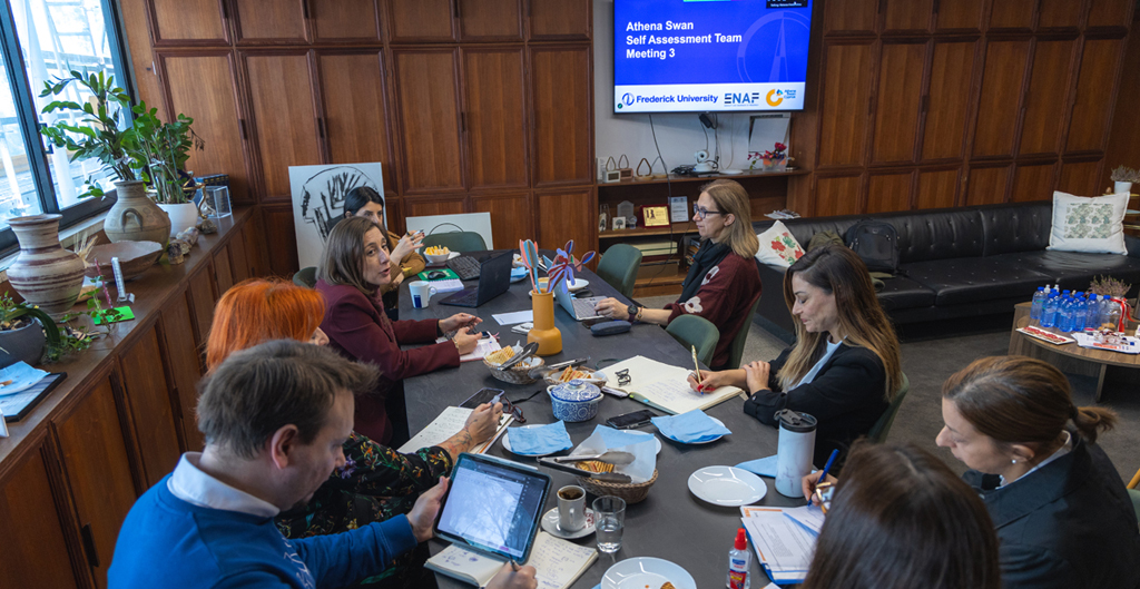 SELF ASSESSMENT TEAM MEETING ATHENA SWAN FredU 2025